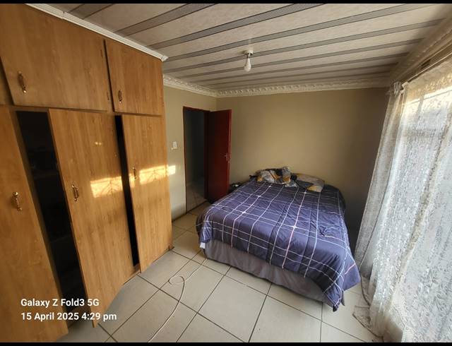 3 BEDROOM FREESTANDING FOR SALE IN KANANA